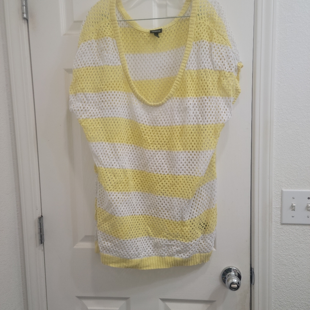 Torrid Yellow and White Sweater Size 5